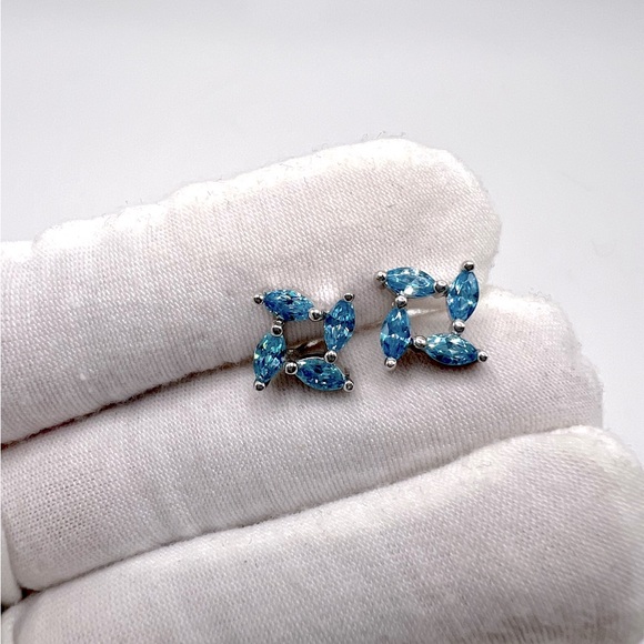 .925 Sterling Silver Marquis Blue Topaz Cz Earrings - Picture 8 of 12